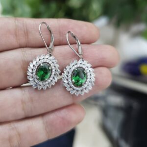 گوشواره نقره زمرد سبز با نگین باگت GT 1234