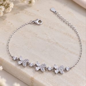 دستبند نقره پروانه نگین دار DT 1263
